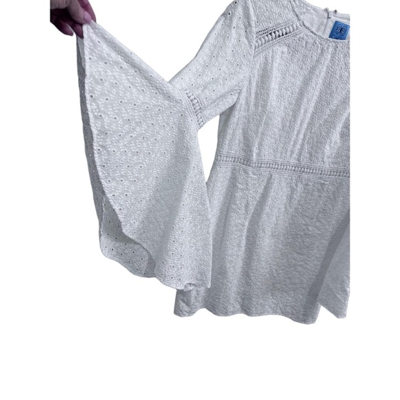 CeCe White Eyelet Fabric Large Bell Sleeves Ruffled Cuffs Mini Dress Size 10 - Picture 10 of 10